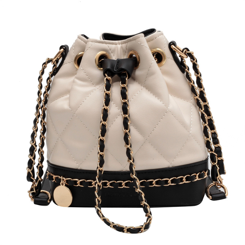 Versión coreana del pequeño bolso de cubo de viento de fragancia 2025 nuevo bolso de cadena de mujer bolso de hombro bordado de rombo bolso de mensajero de color de contraste retro