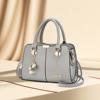 Capacious one-shoulder bag, advanced universal handheld shoulder bag, western style, high-quality style