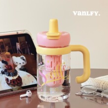 �ļ���ͨ���������ϱ����ֵ��ˮ���x���ܱ��ɐ�Ů�������yˮ��