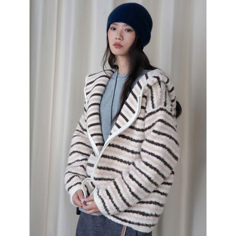 New autumn/winter Japanese-style, trendy, and relaxed-fit hooded zip-up striped knit cardigan, loose-fitting outerwear for women New autumn/winter Japanese-style, trendy, and relaxed-fit hooded zip-up striped knit cardigan, loose-fitting outerwear for women