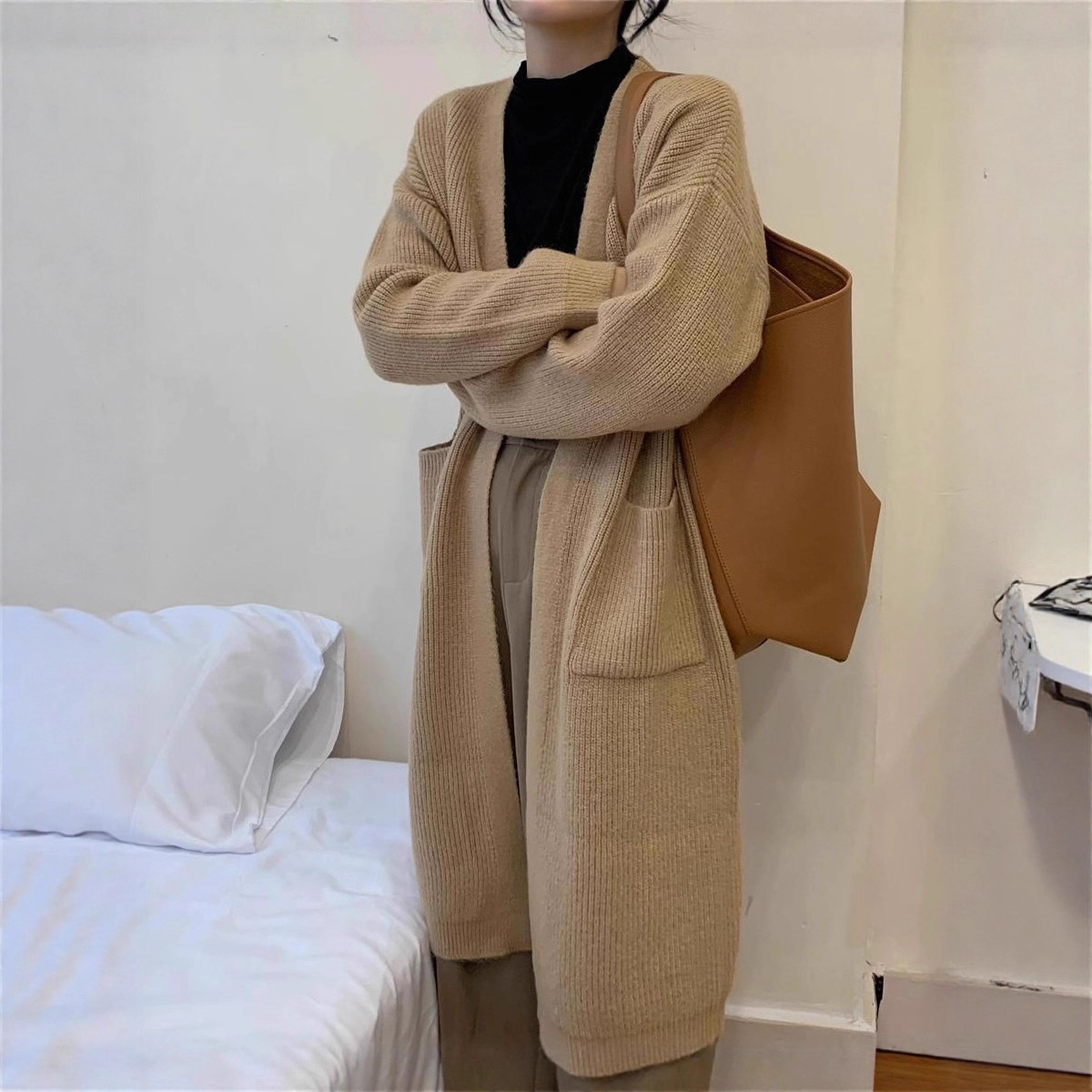秋冬新款纯色宽松慵懒针织开衫上衣女跨境气质休闲中长款毛衣外套