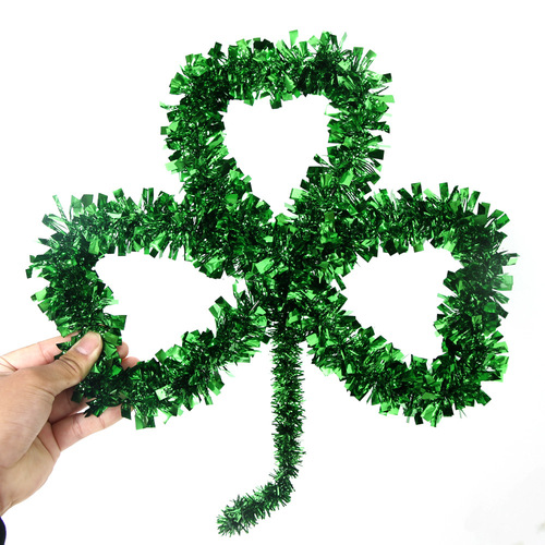 Cross-border new St. Patrick's green shamrock tops Irish holiday atmosphere decorations scene props