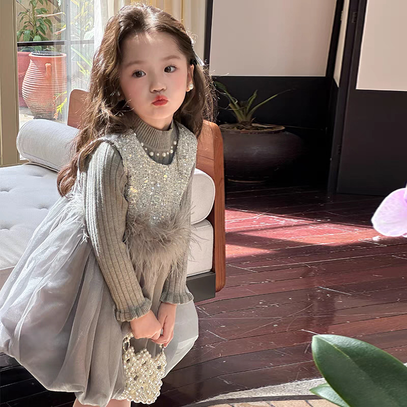 Vestido de niñas de terciopelo otoño-invierno 2025 nuevo estilo extranjero Gao Ding Baby Miu serie chaleco de viento pequeño vestido de princesa