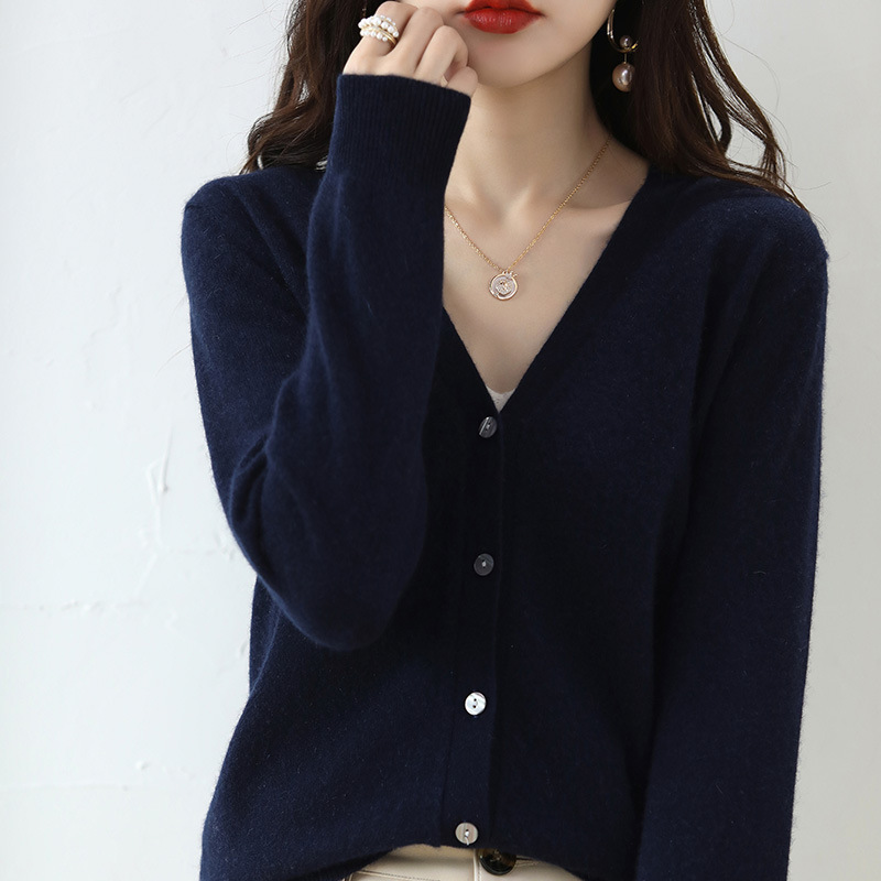 春と秋の新型vネックニットカーディガンの女性服のゆったりとした大きいサイズの純色のセーターの短いコートの上着|undefined