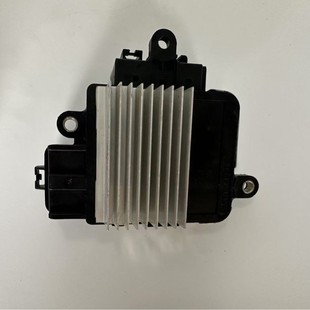 �m����S��ʹ� �J־���{ˮ�������������ģ�K