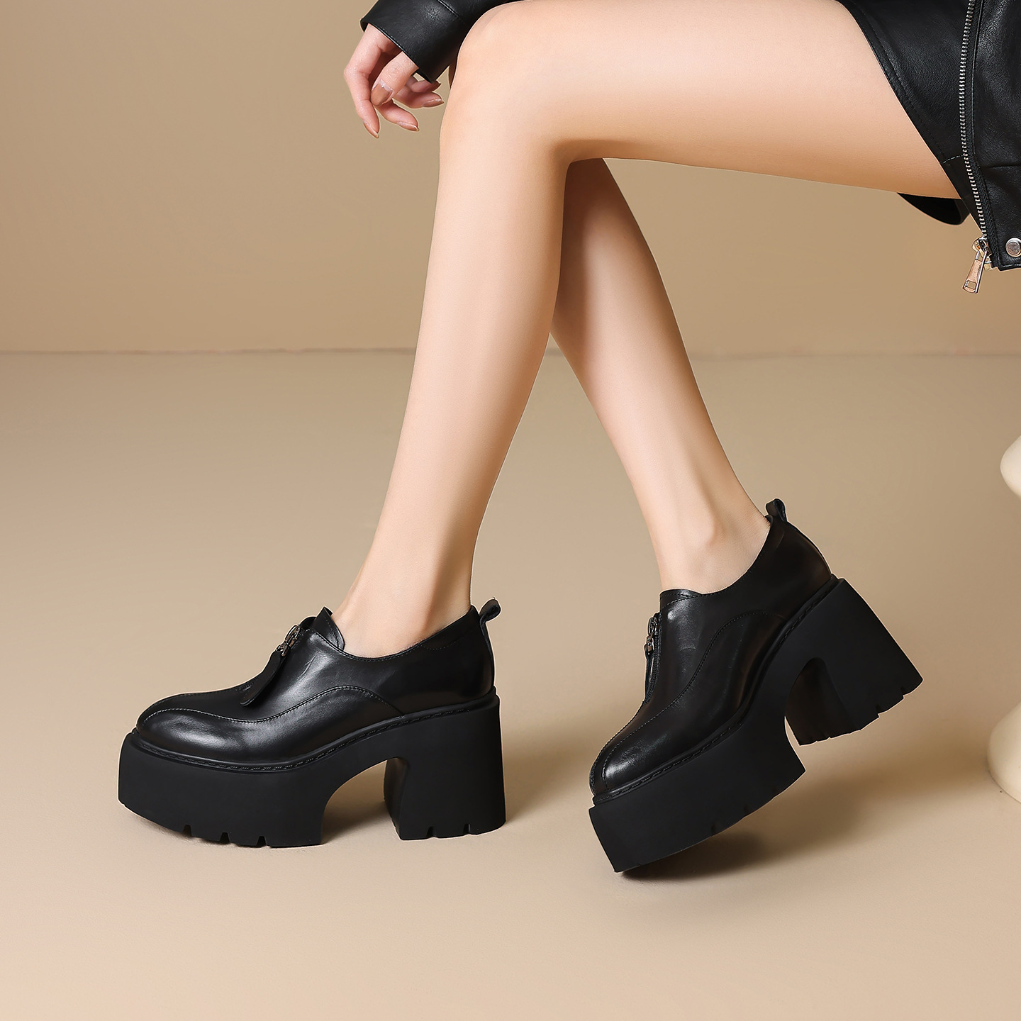 Giày loafer nữ đế xuồng da thật gót vuông phong cách Anh quốc — màu nâu