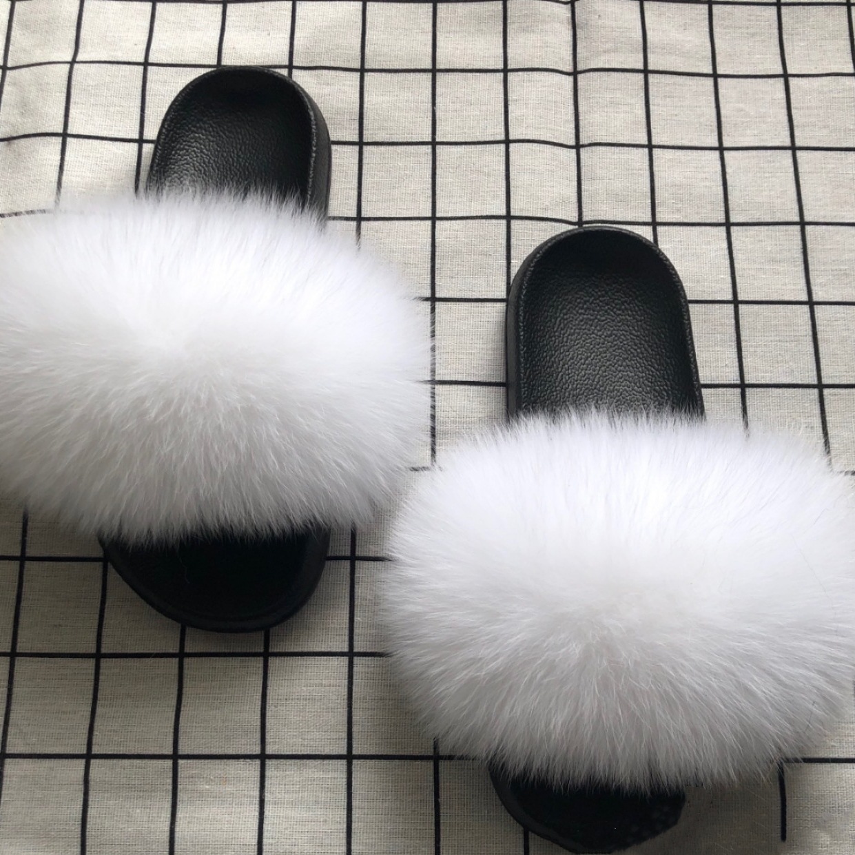 Moda real piel zorro pelo zapatillas mujer verano una palabra piel mujeres desgaste sandalias playa zapatillas mujeres