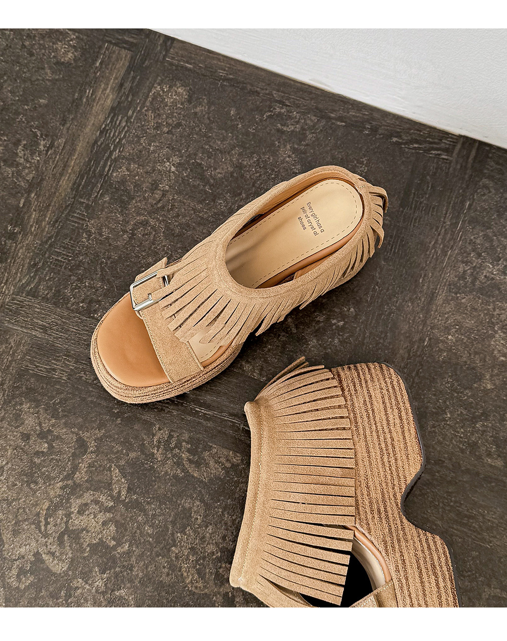 Sandal nữ hở mũi đế dày gót 11 cm tua rua quai ngang khóa — nâu sẫm chi tiết 11
