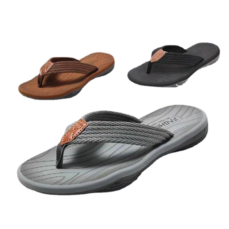 Chanclas de verano para hombre con suela gruesa para uso al aire libre, sandalias tipo thong con suela de goma de estilo coreano, modernas y únicas, adecuadas para uso al aire libre.