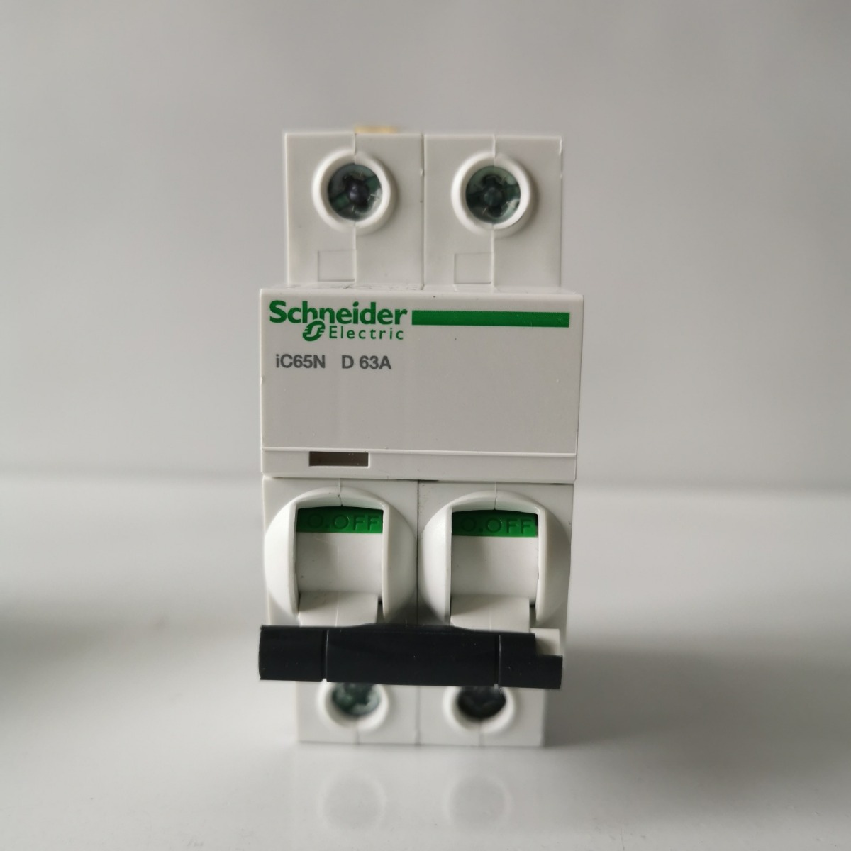 A9F19263 微型断路器 电路保护装置   全新  议价