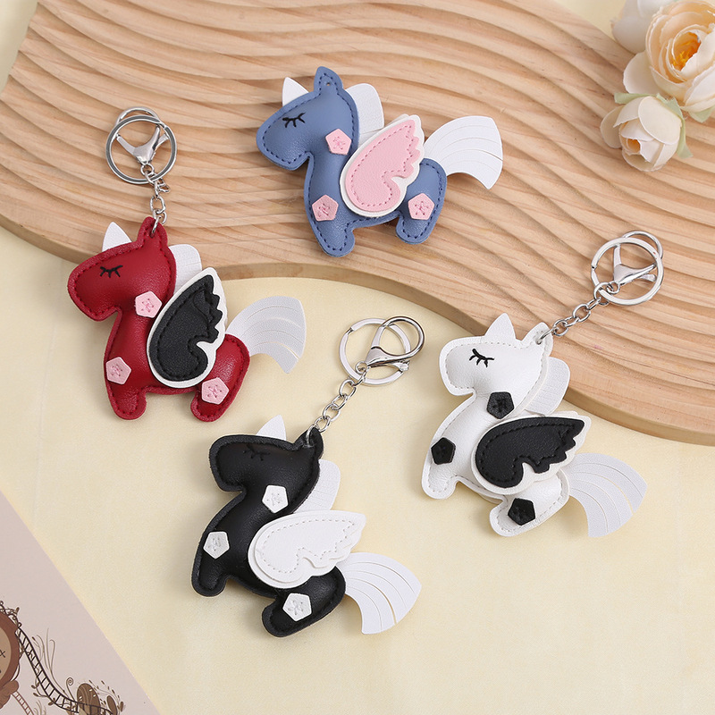 In-Stock Pu Leather Unicorn Pendant Creative Little Flying Horse Bag Charm Fashionable Cartoon Keychain Pendant
