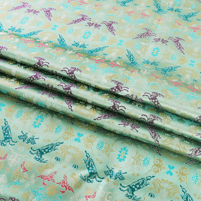 《花间灵羊》中国风源头厂家提花布料国潮植物真丝连衣裙服装面料