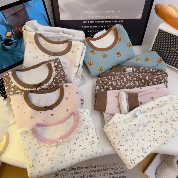 Children's keep warm set