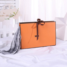 厂家现货橙色个性三角形手提包式ins创意丝带T恤衣服礼品包装盒子