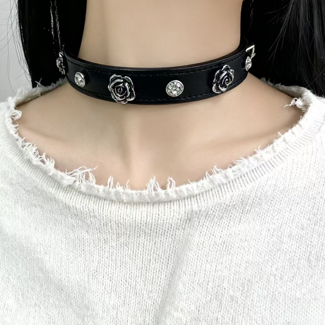Vente directe d'usine : ceinture fantaisie, collier en acier titane pour femme, style disco/boîte de nuit, chaîne clavicule._voghion.com