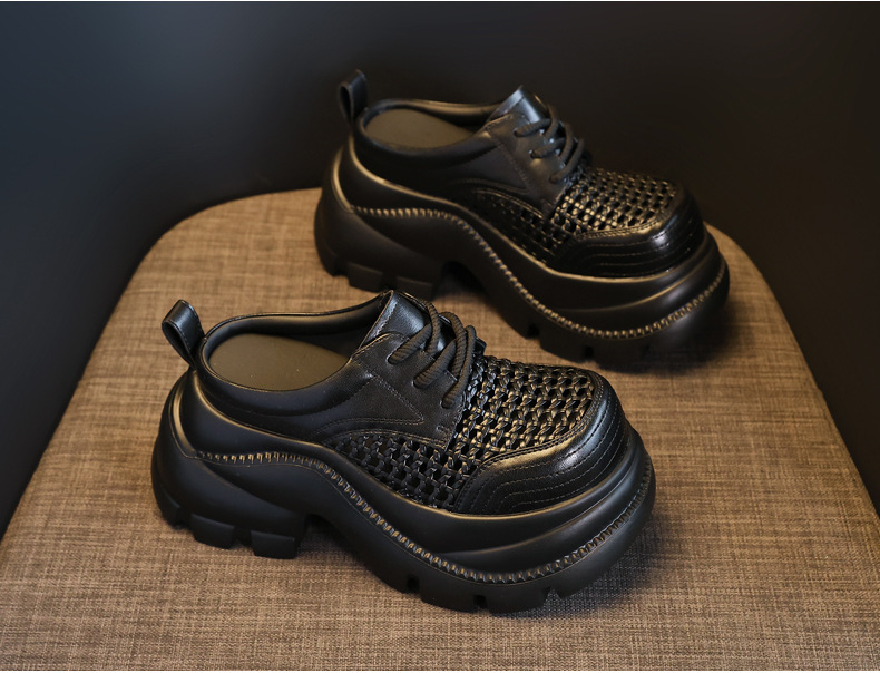 Giày sneaker nữ đế dày tăng chiều cao, mũi trùm hở thoáng khí, form chunky — màu đen, màu trắng ngà chi tiết 5
