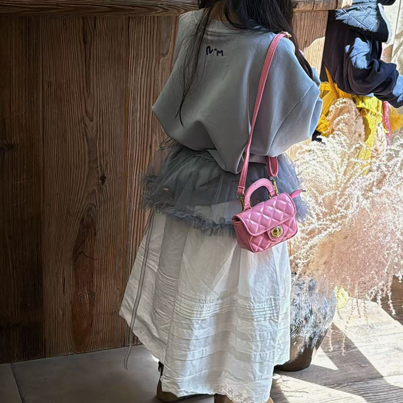 Mochila de moda de bordado de diamante para niñas, mini bolso de cadena para niños de color sólido, nuevo bolso de princesa