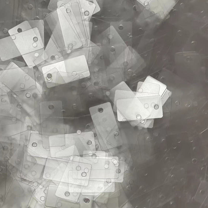 PET空白标签 水晶空白标签服饰空白标签膜切磨砂PET标签