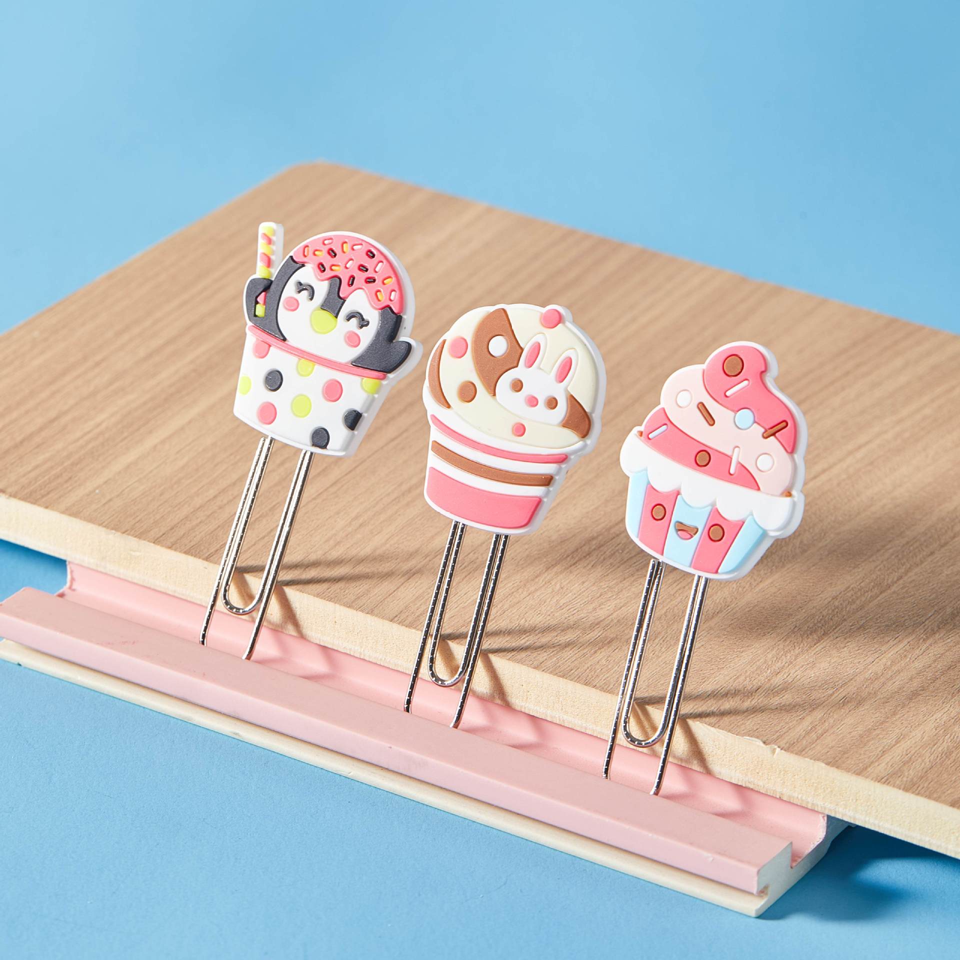 Fabricante al por mayor serie de postres creativos de dibujos animados clips pequeños marcadores lindos pasteles marcadores de niños multicolores