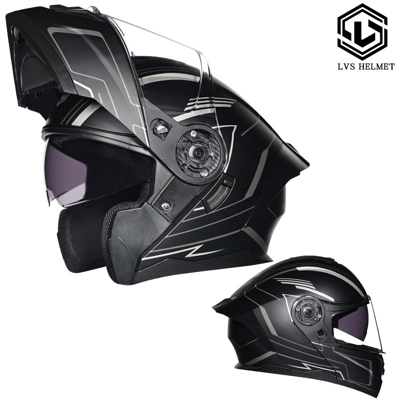 Casco LVS para hombres y mujeres cubierta completa casco de exposición de doble lente personalidad Bluetooth verano medio casco Four Seasons carreras de coches eléctricos