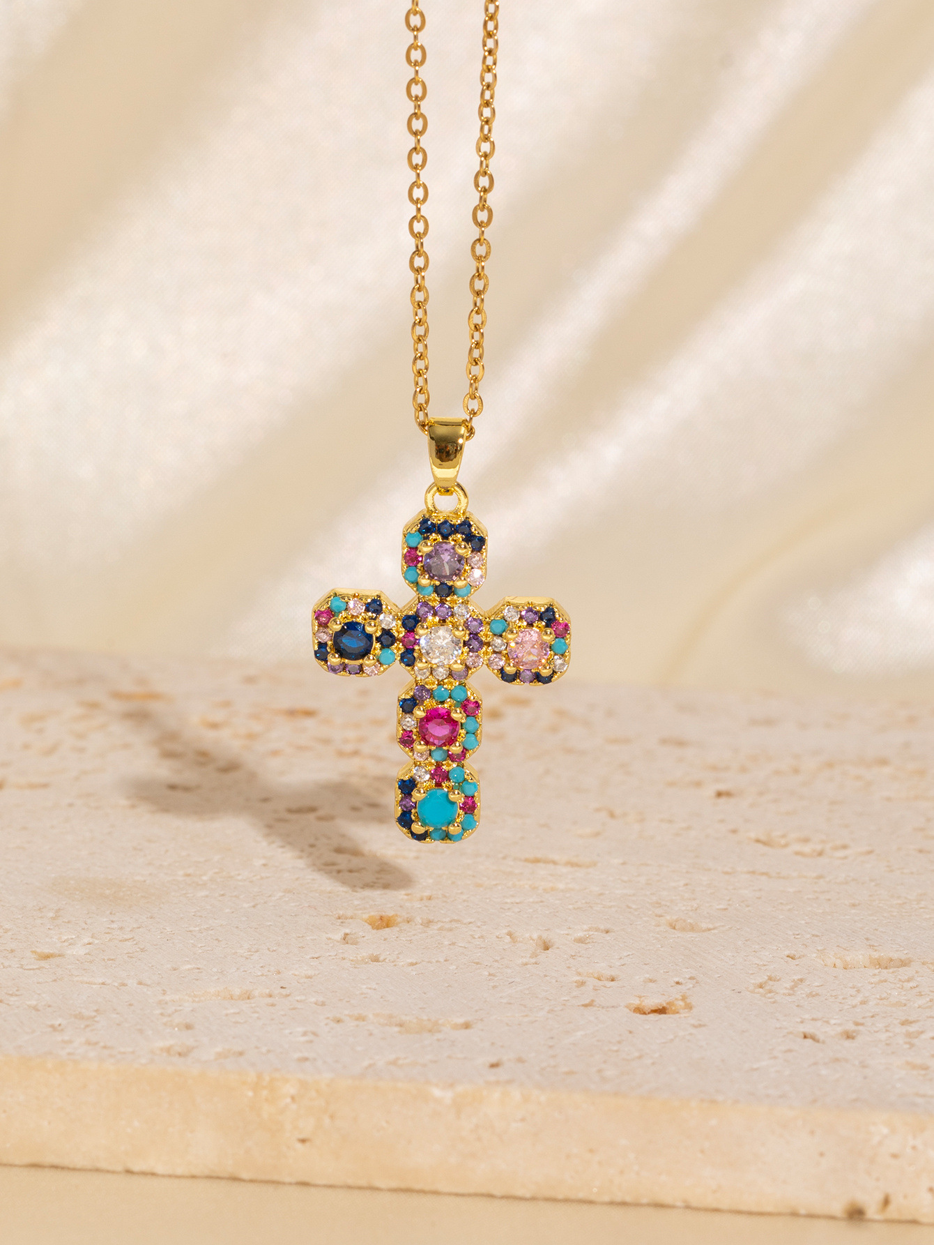 Cross Pattern Copper Plating Cross Zircon Pendant Necklace
