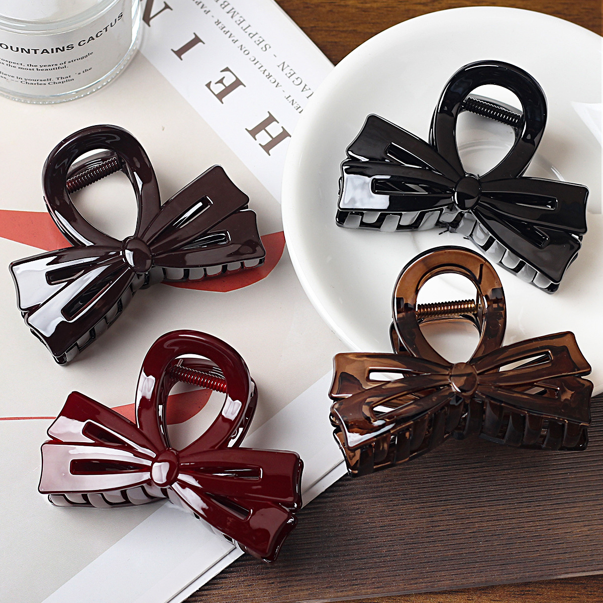 Coreano de alta calidad simple arco de plástico tamaño medio agarrar clip de cabello de cabeza detrás de la moda tiburón clip de cabello accesorios image 4