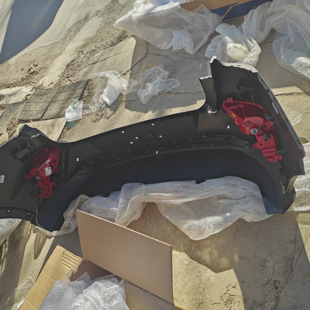 Suitable for Envista 2023-2025 Rear Bumper Assembly