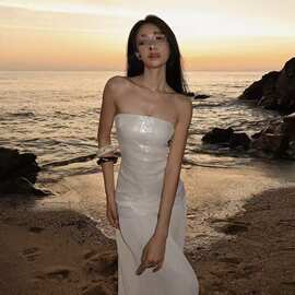 【原版面料防滑条】2026感海边度假风杏色抹胸连衣裙女网纱