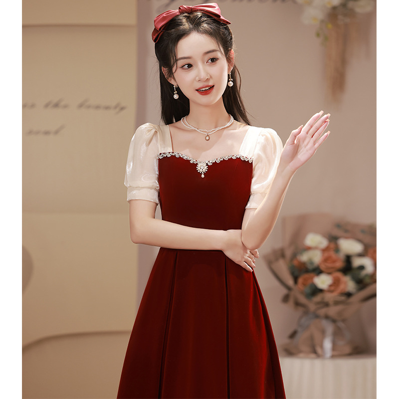 Bride's Wine-Red Spring Dress That Can Be Worn Casually, with Sheer Sleeves, Engagement Dress, Wedding Dress, and Homecoming Dress