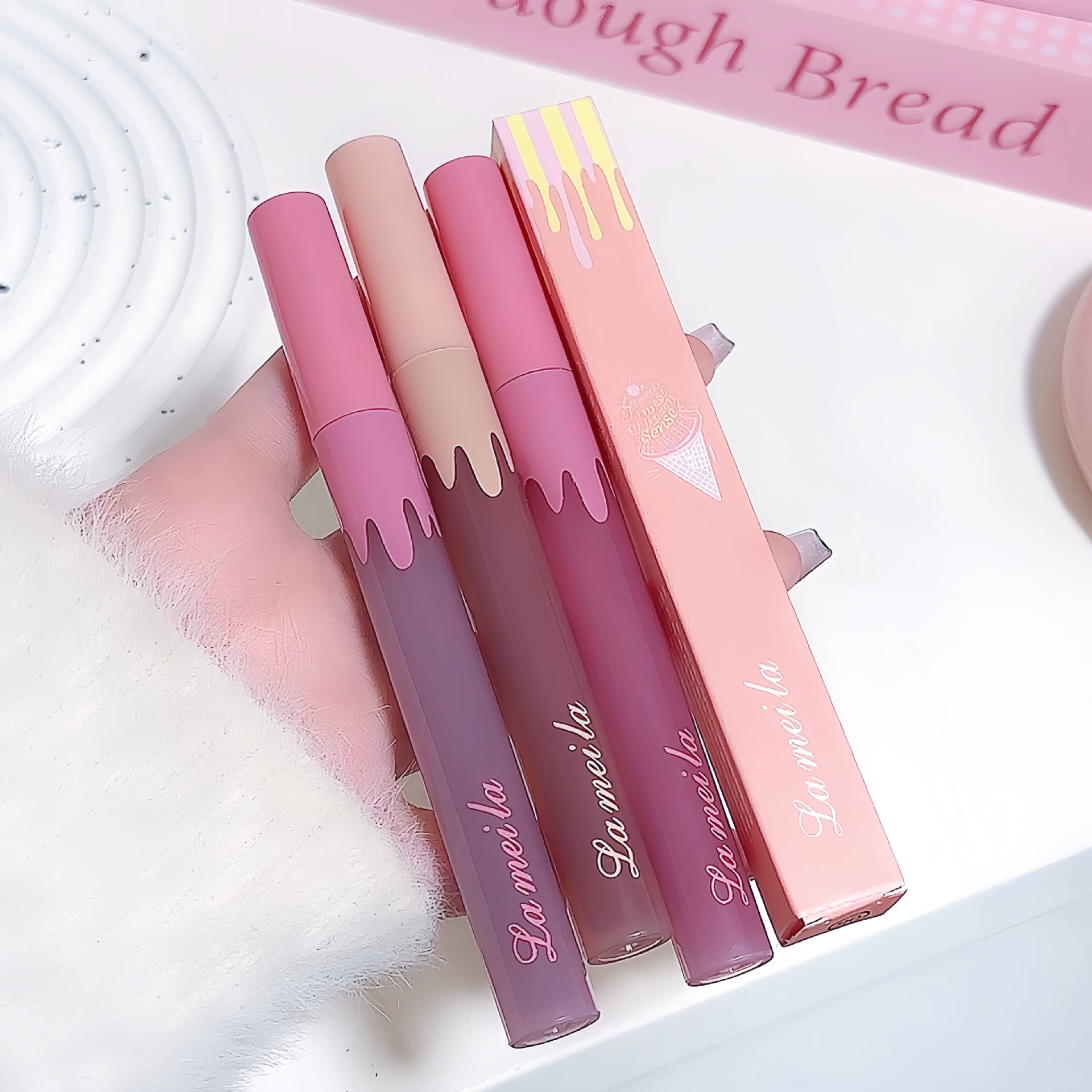 Матовый глянец для губ Matte Glass Lip Gloss, интернет‑популярность, полупрозрачная тень, стойкий эффект