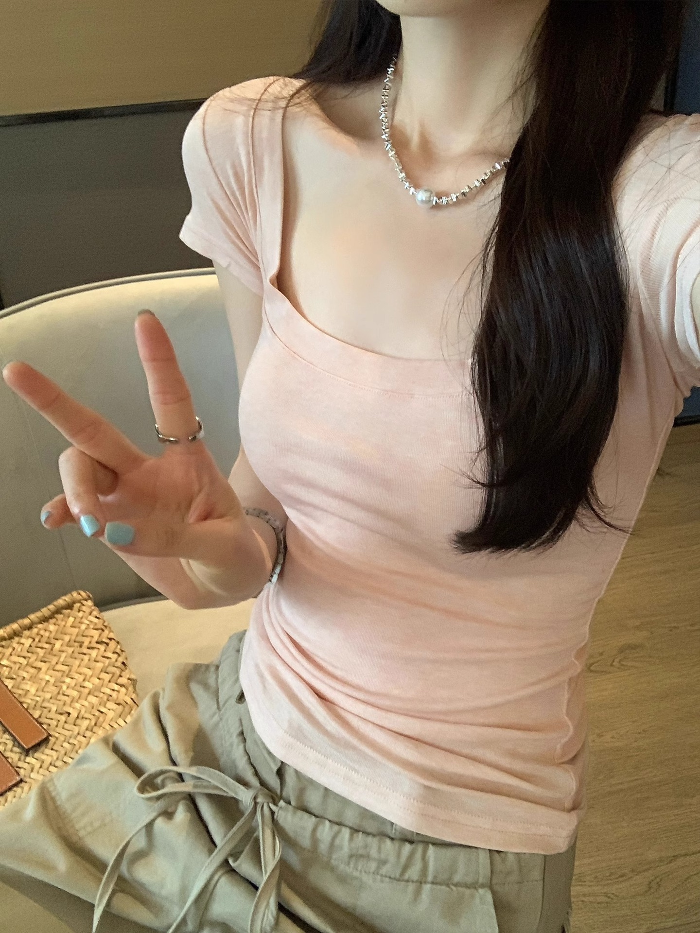 莱赛尔天丝羊毛薄款纯欲风粉色U领正肩短袖T恤女新款漂亮上衣