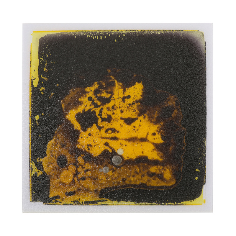 Negro + amarillo
