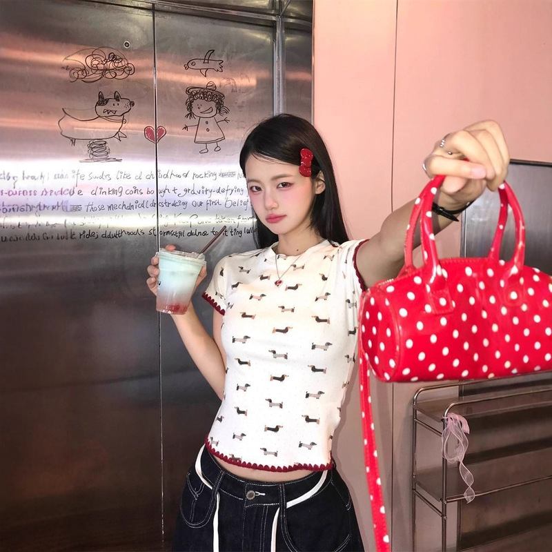 Dachshund Print Right Shoulder Short-Sleeved T-Shirt for Women Summer New Slim Fit Street Retro Sexy Age-Reducing Top