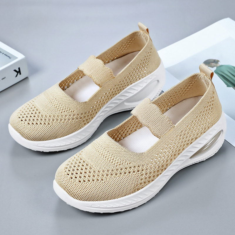 Zapatos de verano para mujer, estilo nuevo, con suela suave, cómodos y transpirables, zapatos sin cordones para madres, zapatos de tela estilo Pekín antiguo para mujer.