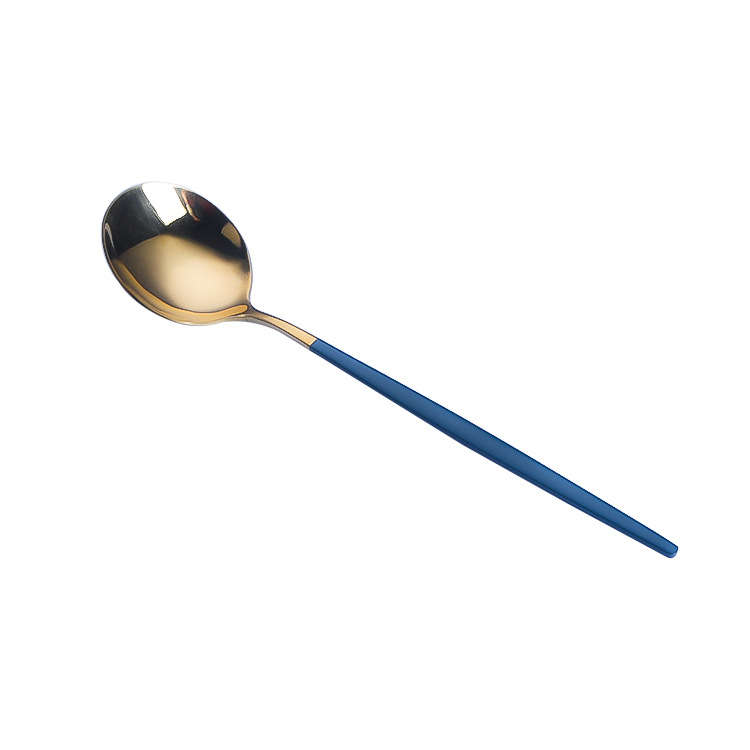 Cuchillo, tenedor y cuchara portugueses al por mayor transfronteriza traje de acero inoxidable Chapado en titanio de oro vajilla occidental cuchillo de carne y tenedor conjunto de 4 piezas