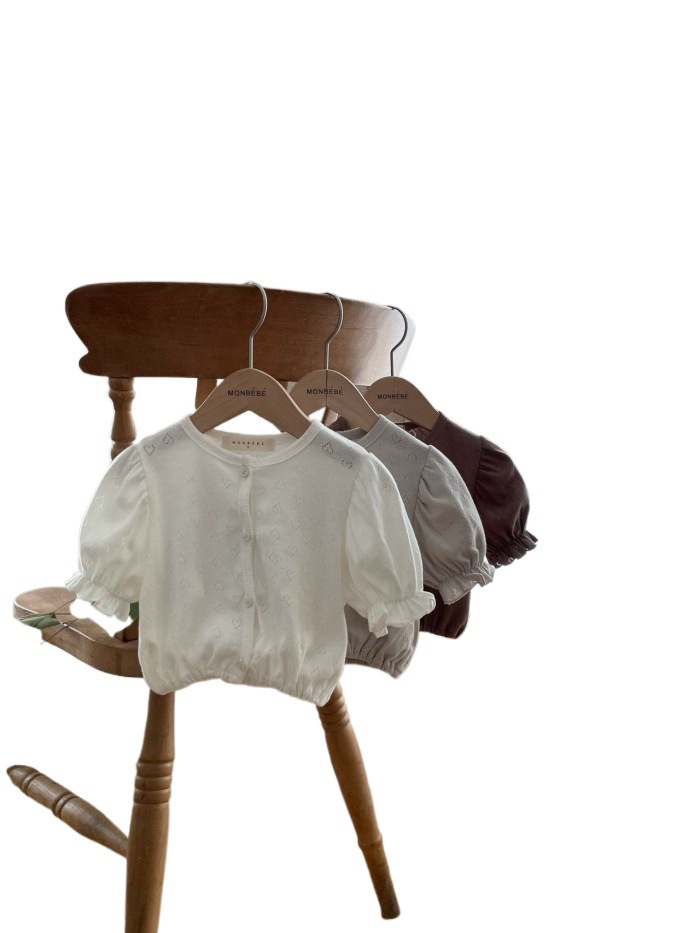 Estilo coreano niños ropa niñas 'Hollow-out amor puff manga superior ins verano recién nacido ligero protección solar aire acondicionado camisa abrigo