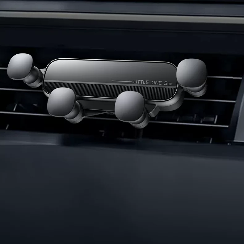 Universal phone holder for navigator