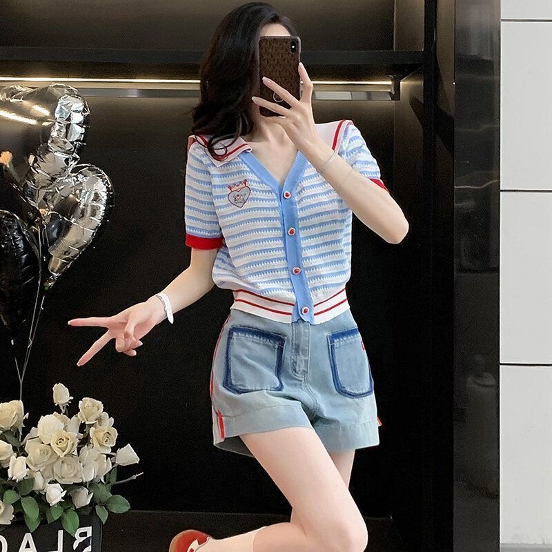 Women's knitted cardigan in college style, new striped navy collar, summer Korean-style loose-fitting, age-reducing, fashionable blue top Women's knitted cardigan in college style, new striped navy collar, summer Korean-style loose-fitting, age-reducing, fashionable blue top