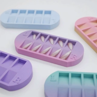 跨境新品Nail Art Storage Box适用多性向分格穿戴美甲分拣托盘