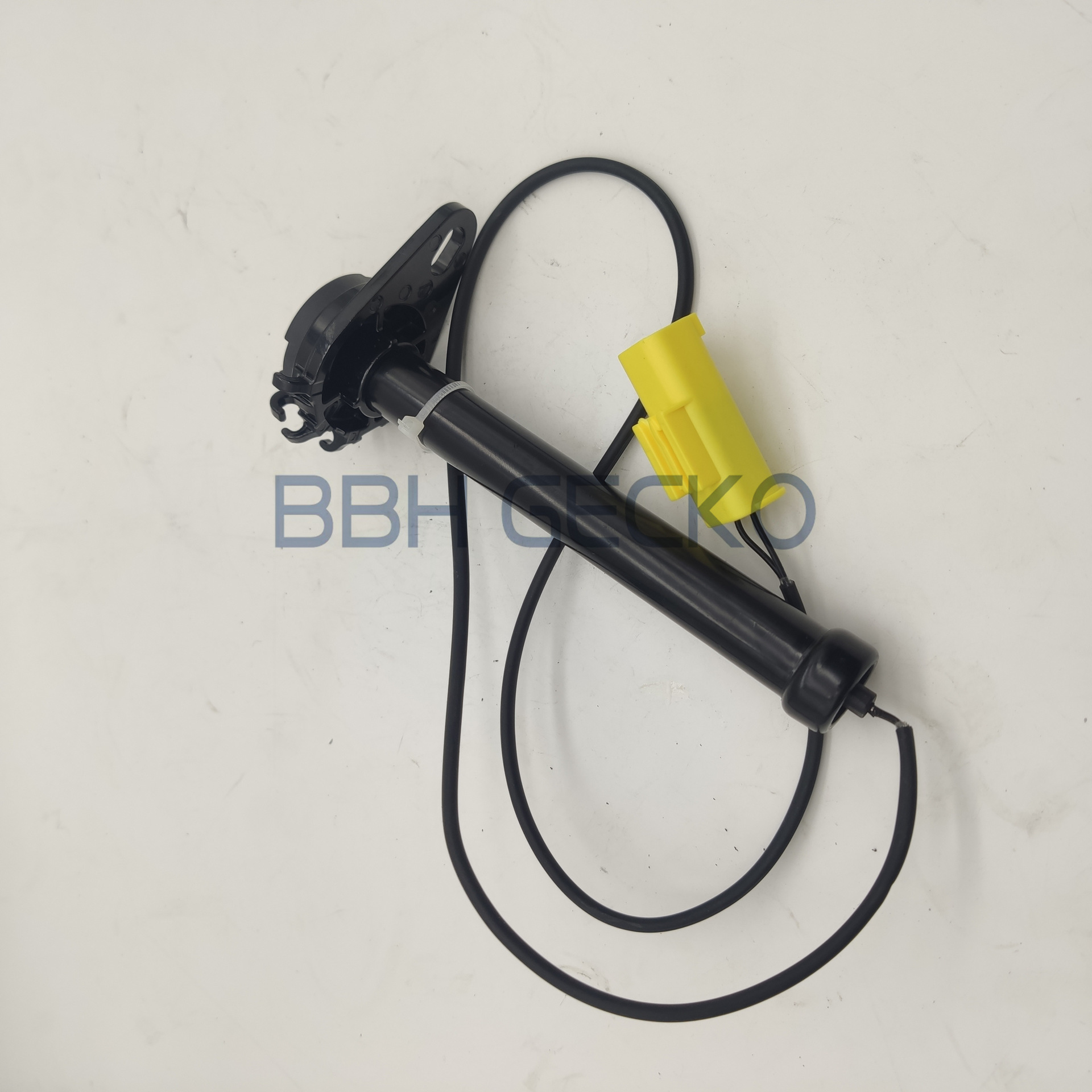 适用于奔驰W117 W176 促动器  行人安全装置 机盖气囊 1179061000