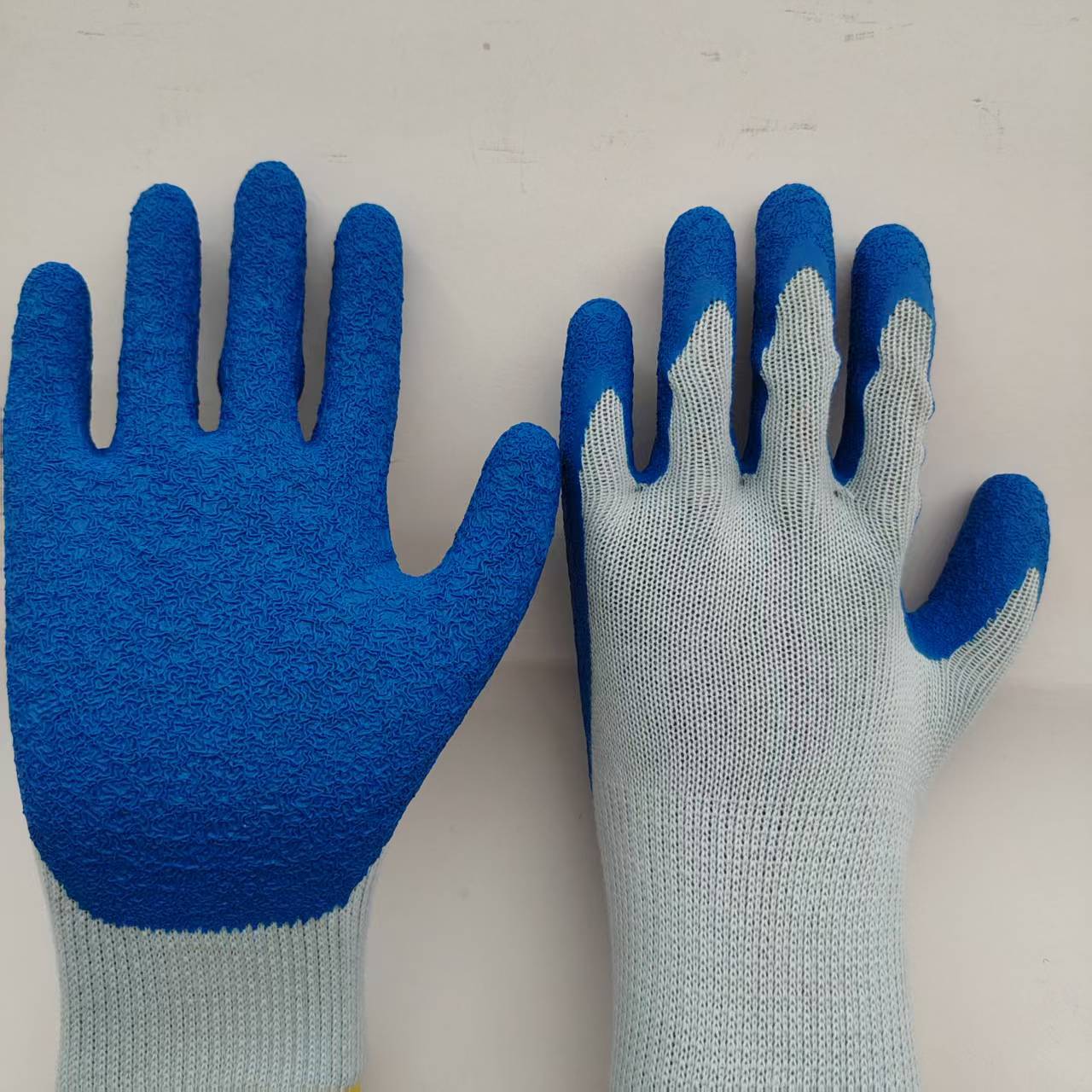 厂家直销多功能10针棉纱乳胶手套止滑抗磨工地干活工作手套批发