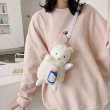 网红流行毛绒小包女生秋冬新款潮卡通斜挎包可爱小羊单肩斜跨包