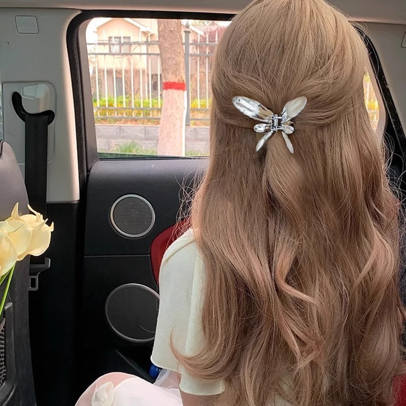 Viento frío mariposa metálica agarrando clip de pescado para mujer pequeña detrás del cerebro 2025 nuevo clip de cabello clip de cabello accesorios para el cabello
