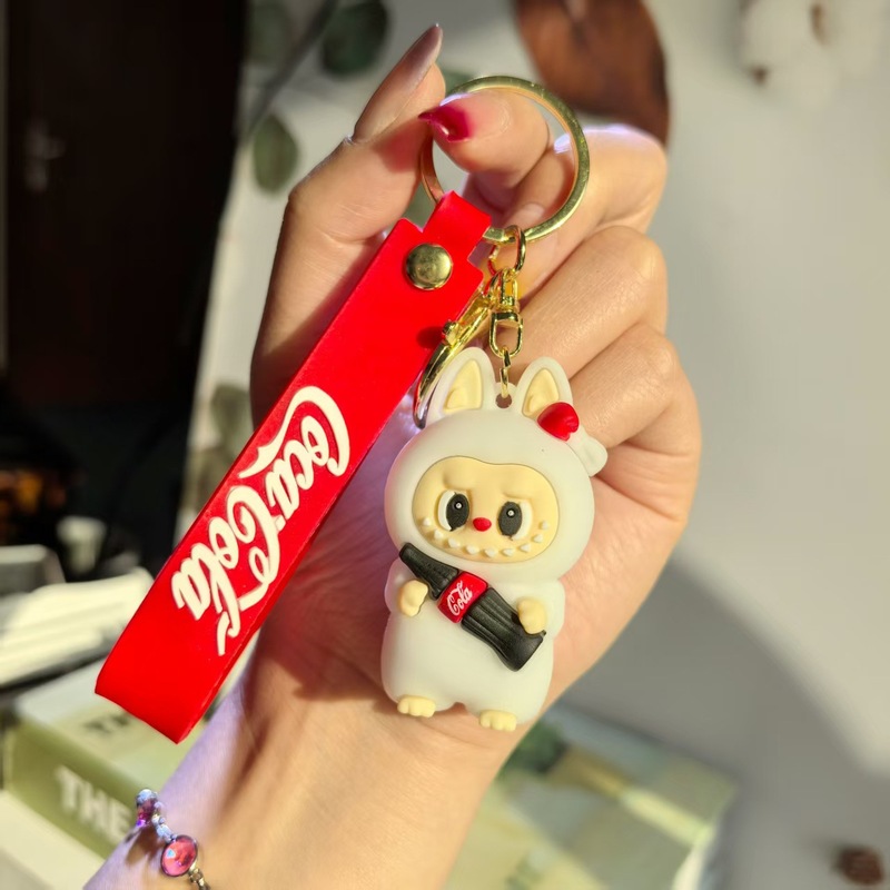 クリエイティブで個性的なコーララブブキーホルダー、飲料ボトル、バッグの飾り、立体的な車の鍵、柔らかいゴム製、屋台販売用|undefined