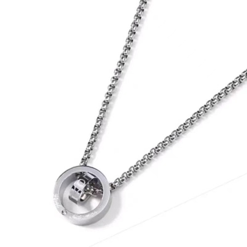 环环相扣钛钢项链男潮流韩版小众轻奢双环吊坠男学生简约时尚个性