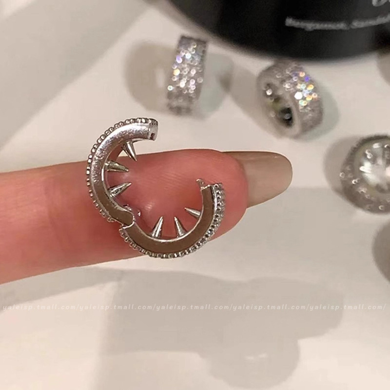 Yu Shuxin の同じスタイルのヘアピン女性のための 2025 新しい金属編組ヘアピンラインストーンラウンド触角サイドクリップ小さなヘアピン帽子|undefined