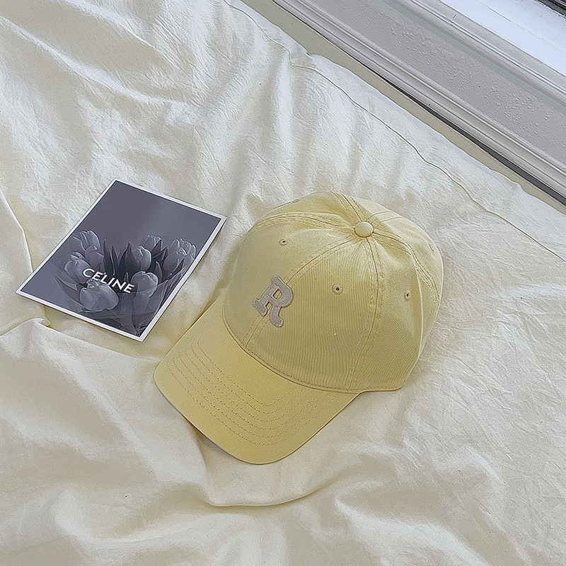 Gorra de béisbol estilo coreano circunferencia de la cabeza grande cara-mirando pequeño sombrero hombres y mujeres pareja moda todo partido letra R gorra al por mayor