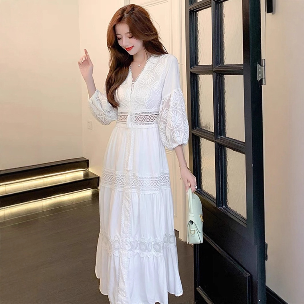 보헤미안 스타일 화이트 다목적 레이스 휴가 해변 드레스 2025 새로운 v 넥 기질 슈퍼 요정 드레스 A5095