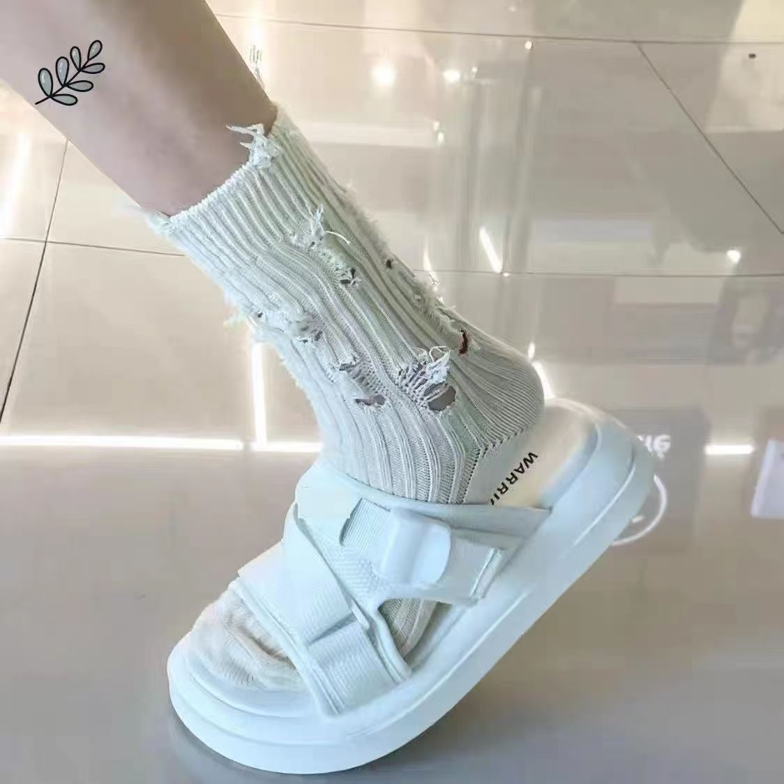 Medias de pila blanca de verano delgadas calcetines agujeros de moda transpirables medias de color sólido al por mayor en línea Zhuang Industry