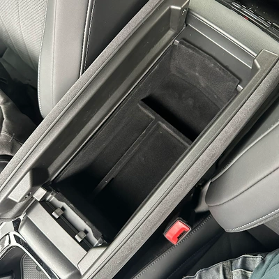 Suitable for 2024 Saic Tiguan Car storage bag/box - 24-tiguan-l-pro-armrest-box-storage-box-extended-version-flocking